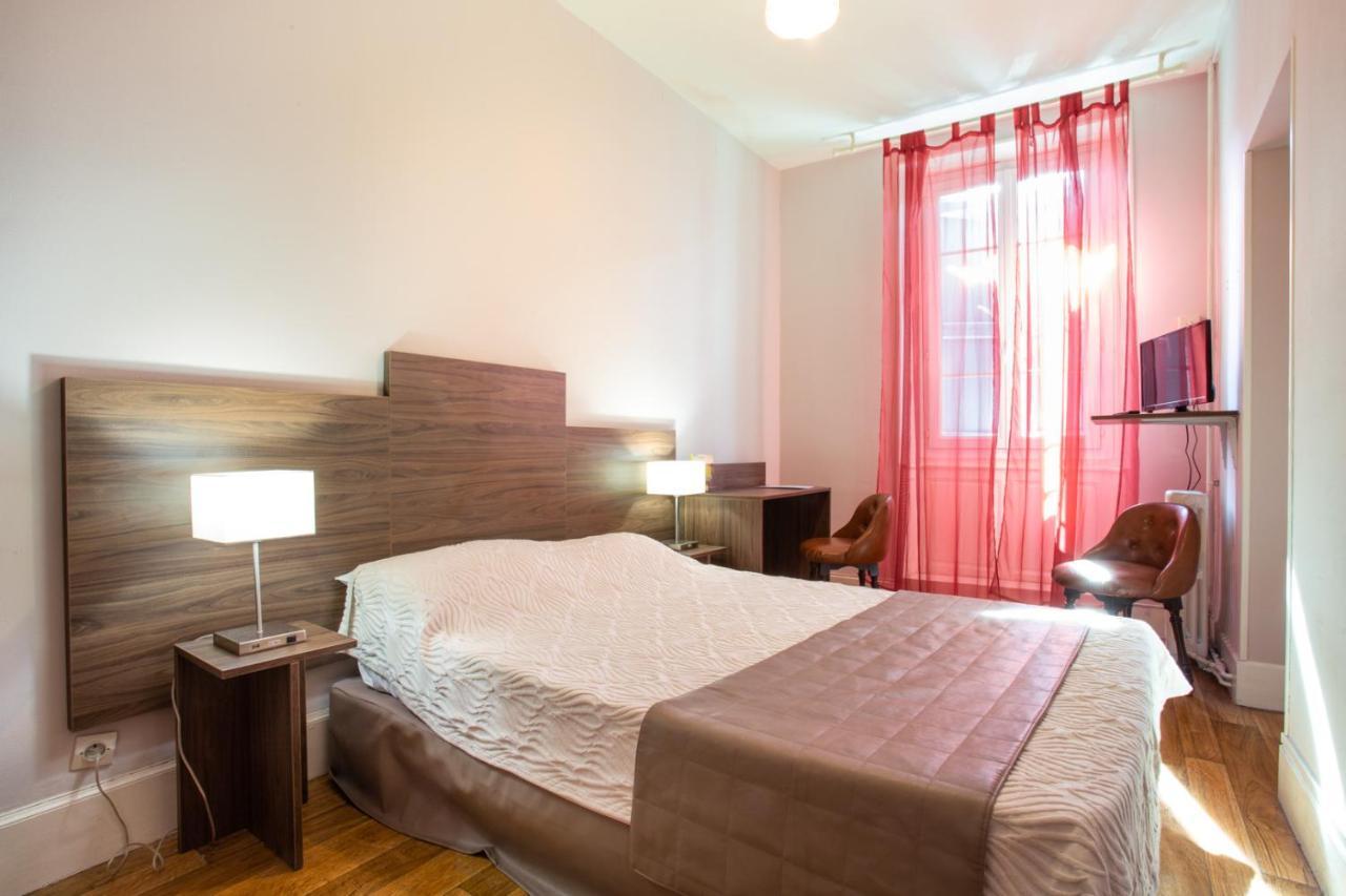 Logis Hotels - Hotel Le Boulevard Mazamet Esterno foto
