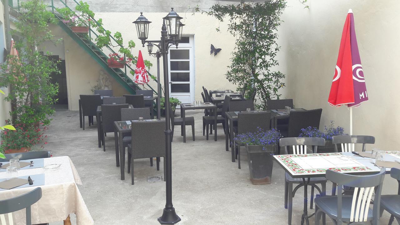 Logis Hotels - Hotel Le Boulevard Mazamet Esterno foto